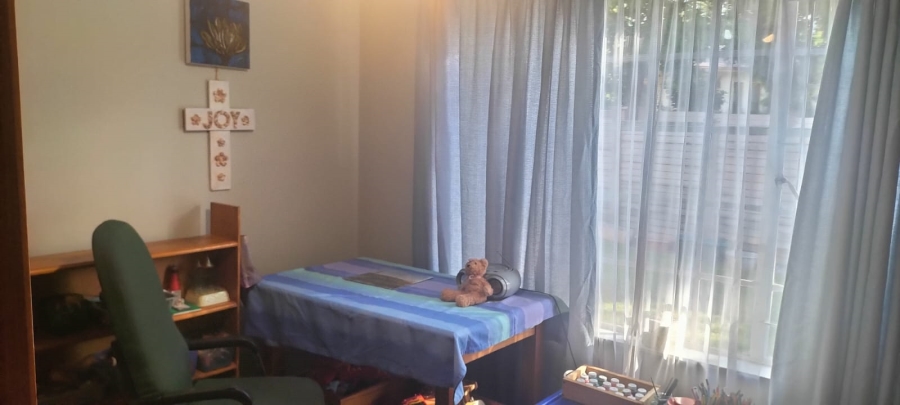 5 Bedroom Property for Sale in Waverley Free State